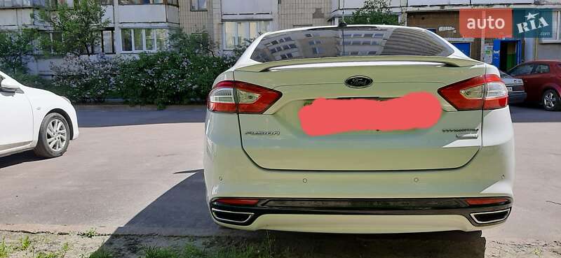 Седан Ford Fusion 2016 в Києві