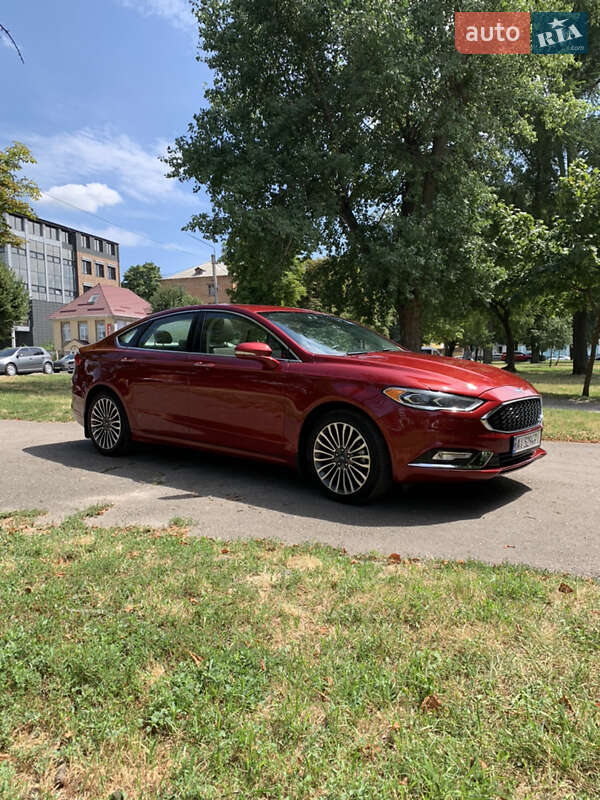 Седан Ford Fusion 2016 в 