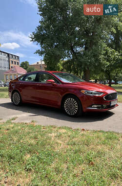 Седан Ford Fusion 2016 в 