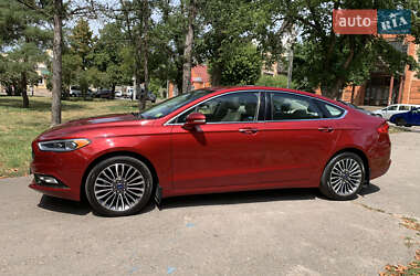 Седан Ford Fusion 2016 в 