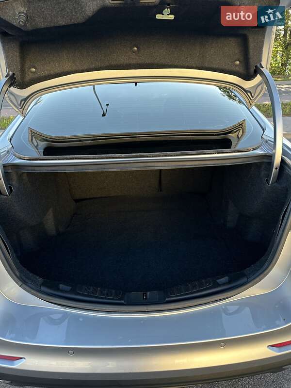 Седан Ford Fusion 2019 в Ровно