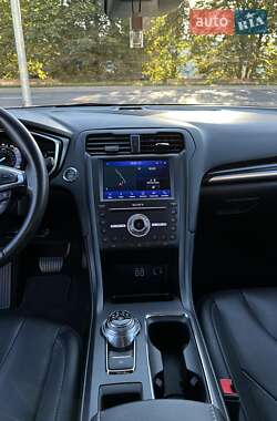 Седан Ford Fusion 2019 в Ровно