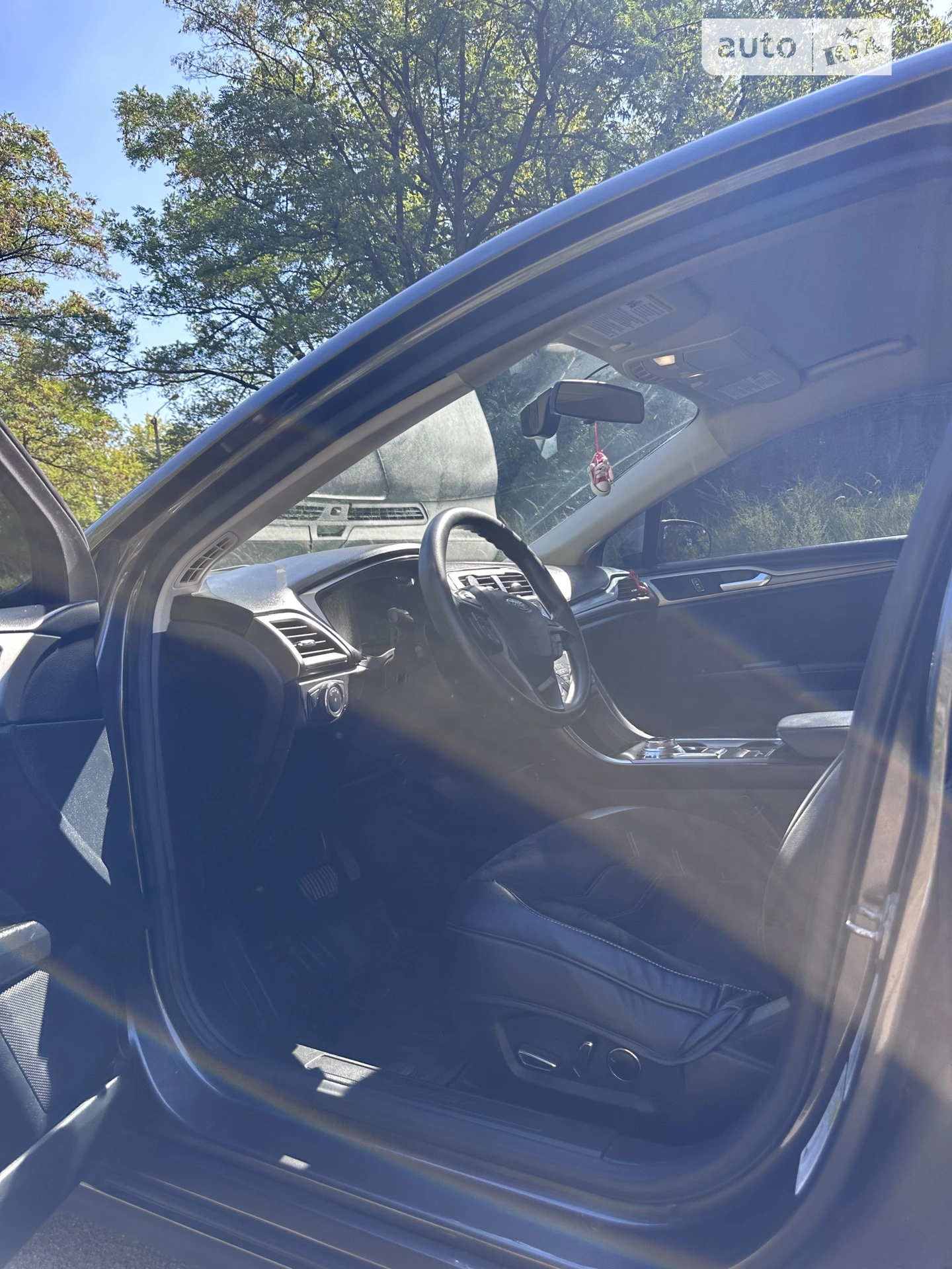 2016 Ford Fusion - мініатюра 18