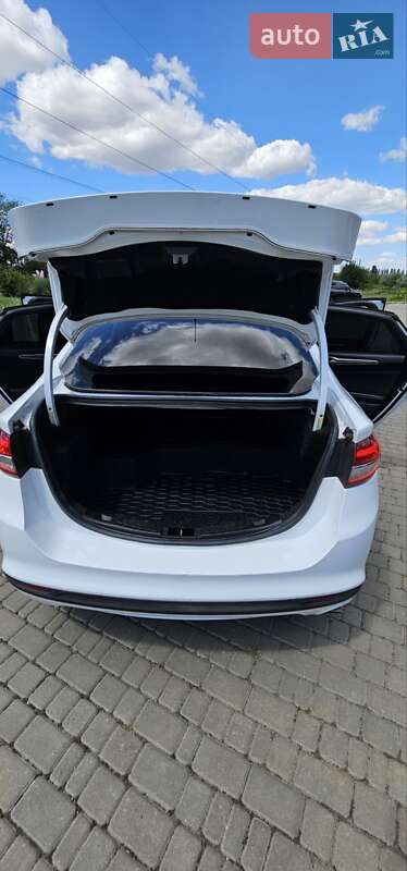 Седан Ford Fusion 2016 в Черноморске