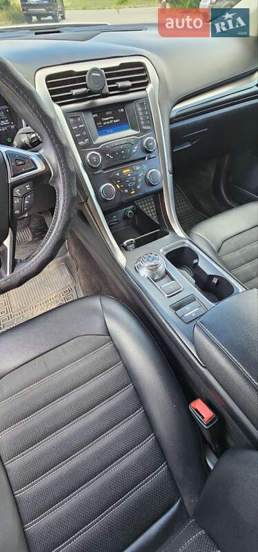Седан Ford Fusion 2016 в Черноморске