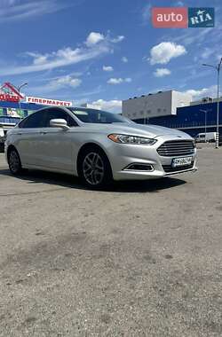 Седан Ford Fusion 2015 в Днепре