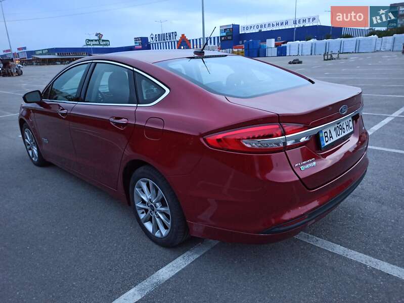 Седан Ford Fusion 2017 в Кропивницком