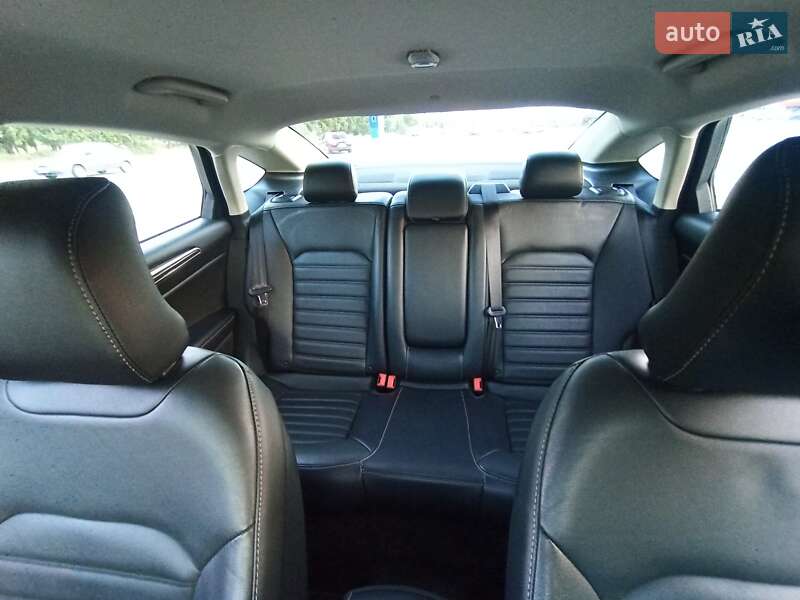 Седан Ford Fusion 2017 в Кропивницком
