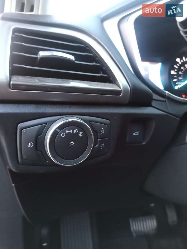 Седан Ford Fusion 2017 в Кропивницком