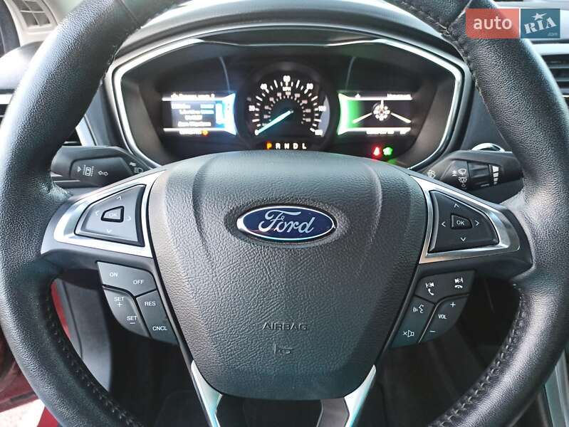 Седан Ford Fusion 2017 в Кропивницком