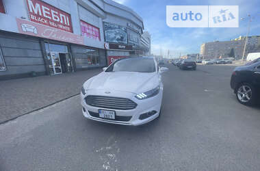 Седан Ford Fusion 2016 в Полтаві