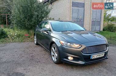 Седан Ford Fusion 2014 в 