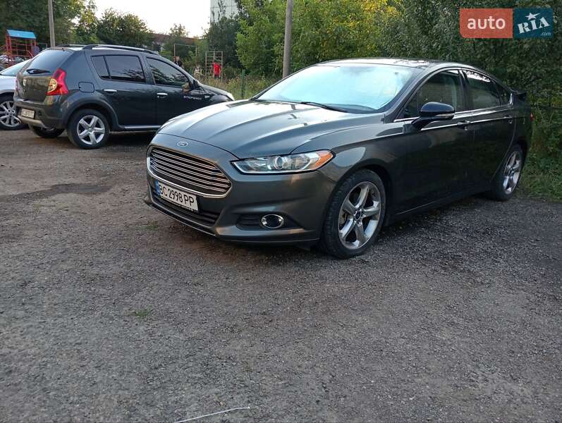 Седан Ford Fusion 2014 в Стрые