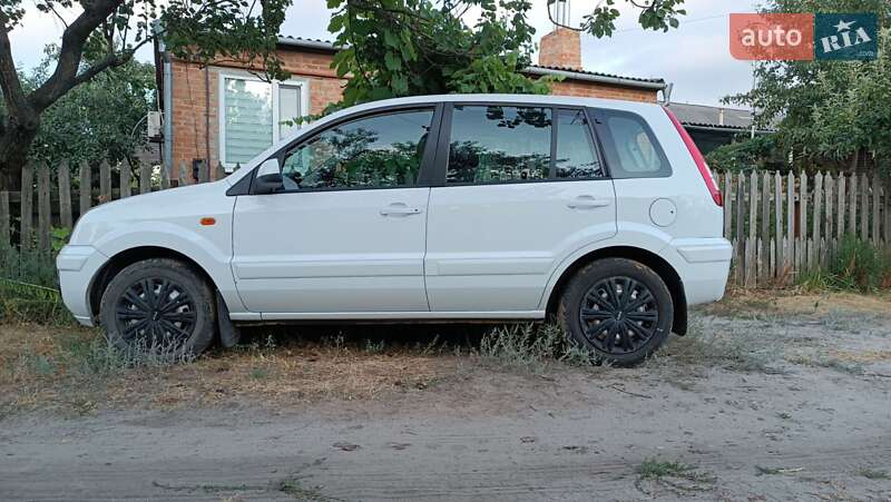 Хетчбек Ford Fusion 2011 в Нових Санжарах