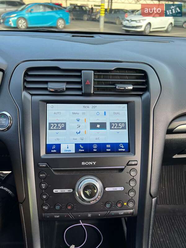 Седан Ford Fusion 2016 в Одесі