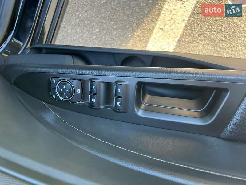 Седан Ford Fusion 2016 в Одесі