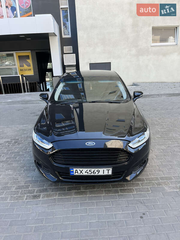 Седан Ford Fusion 2016 в Харкові
