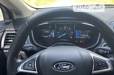 Седан Ford Fusion 2018 в Києві