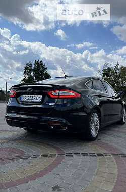 Седан Ford Fusion 2016 в Харкові