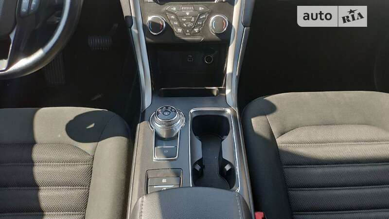 Седан Ford Fusion 2017 в Одесі