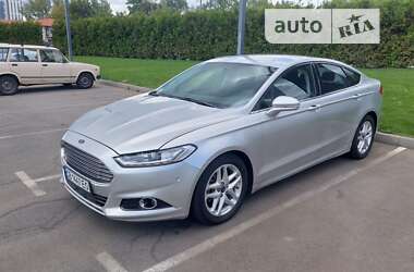 Седан Ford Fusion 2015 в Києві