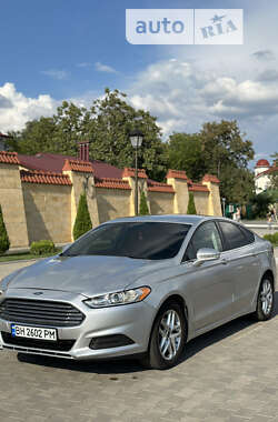 Седан Ford Fusion 2014 в Измаиле