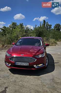 Седан Ford Fusion 2016 в 