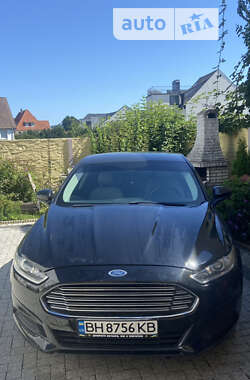 Седан Ford Fusion 2014 в Одесі