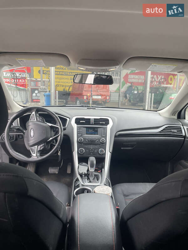 Седан Ford Fusion 2013 в Александрие