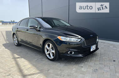 Седан Ford Fusion 2014 в Одесі