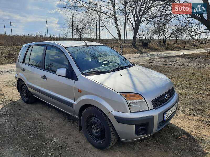 Хетчбек Ford Fusion 2007 в Ромнах