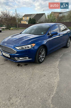 Седан Ford Fusion 2016 в 