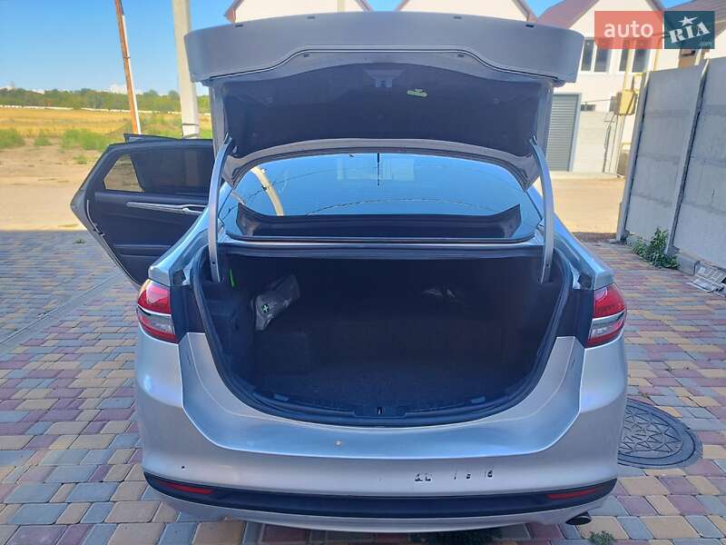 Седан Ford Fusion 2018 в Одессе
