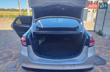 Седан Ford Fusion 2018 в 