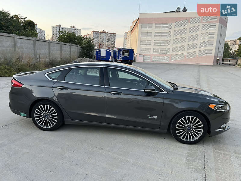 Седан Ford Fusion 2016 в Одесі