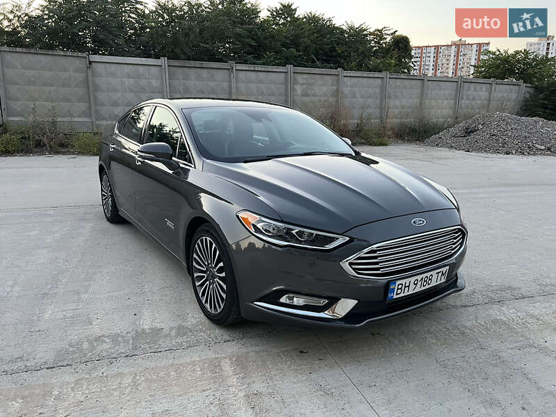 Седан Ford Fusion 2016 в Одесі