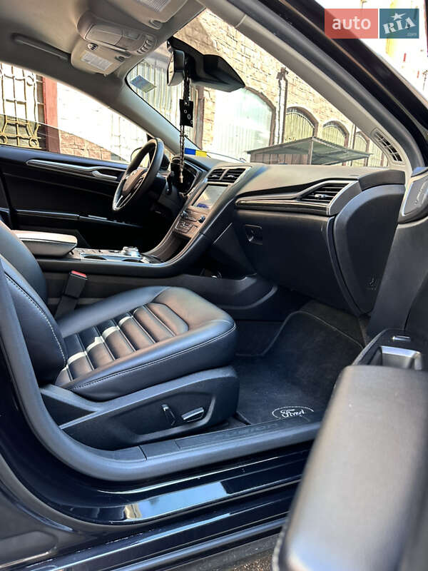 Седан Ford Fusion 2020 в Киеве фото 26 Седан Ford Fusion 2020 в Киеве