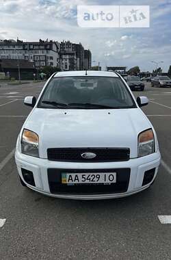 Хетчбек Ford Fusion 2010 в Києві