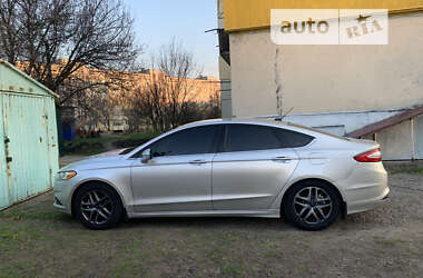 Седан Ford Fusion 2015 в Києві