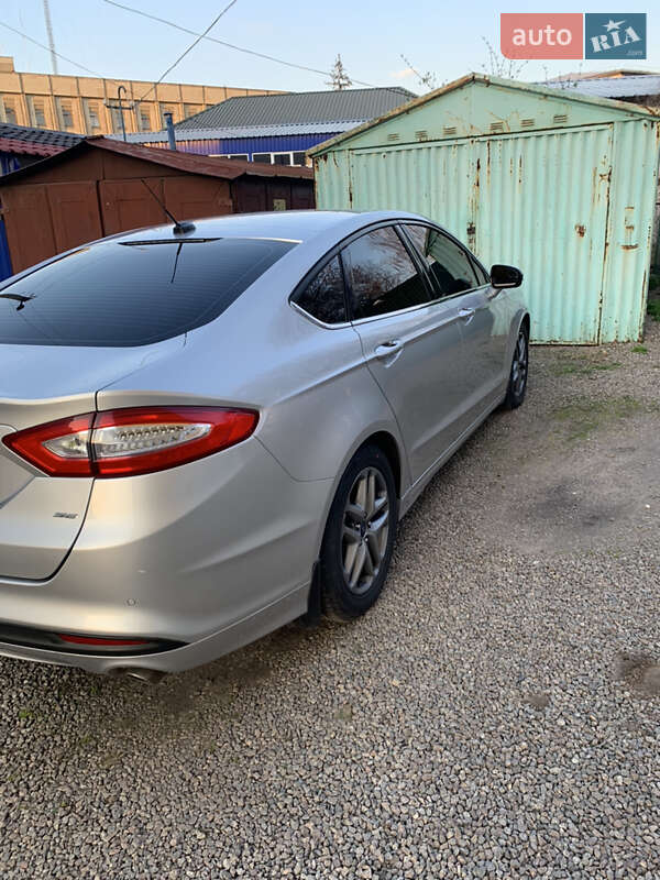 Седан Ford Fusion 2015 в Києві
