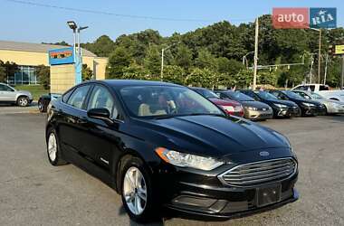 Седан Ford Fusion 2018 в 