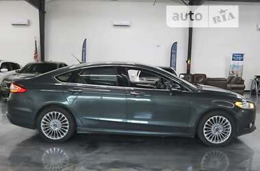 Седан Ford Fusion 2017 в 