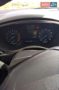 Седан Ford Fusion 2020 в 
