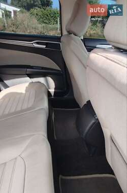 Седан Ford Fusion 2020 в 