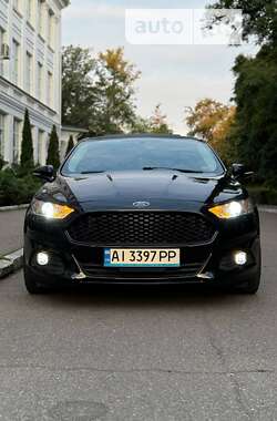 Седан Ford Fusion 2012 в 