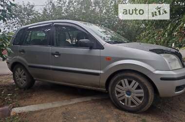 Хэтчбек Ford Fusion 2003 в Беляевке