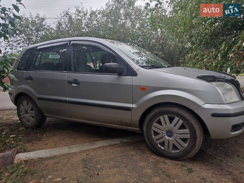 Ford Fusion 2003