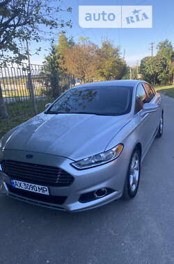 Седан Ford Fusion 2013 в Чугуеве