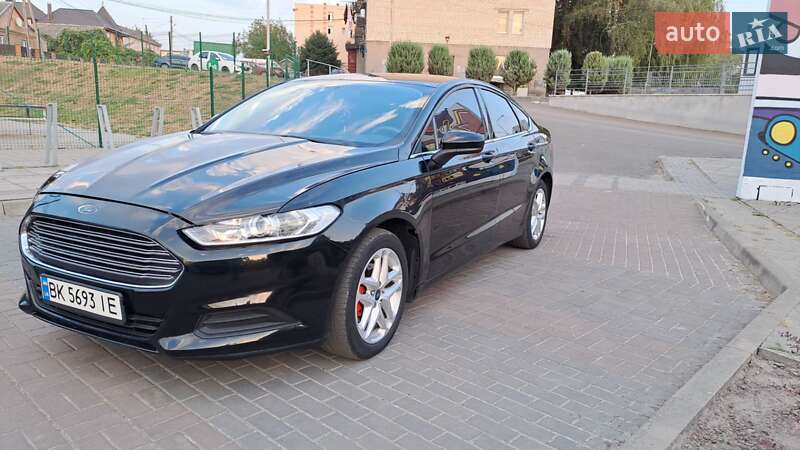 Седан Ford Fusion 2016 в Луцке