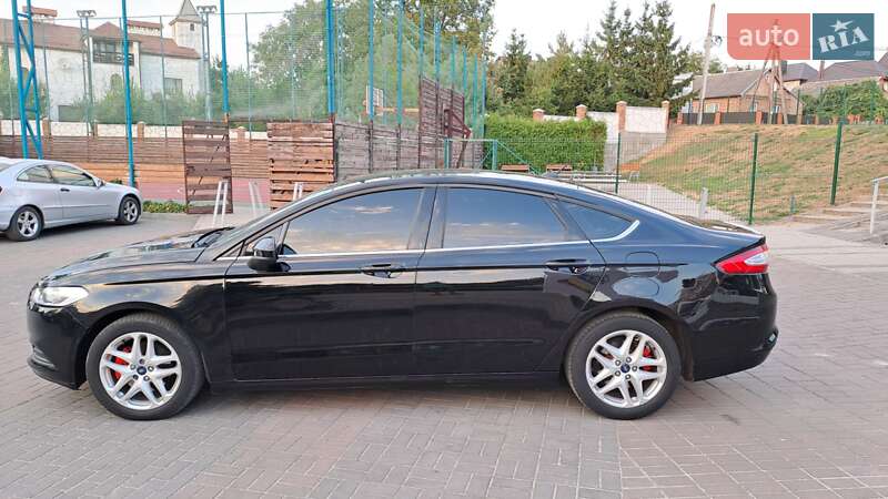 Седан Ford Fusion 2016 в Луцке